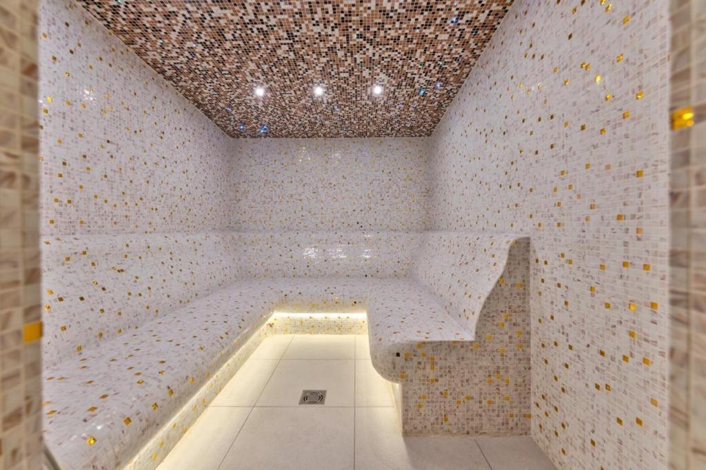 Mans Lux 8 Apartman ซลาตีบอร์ ภายนอก รูปภาพ
