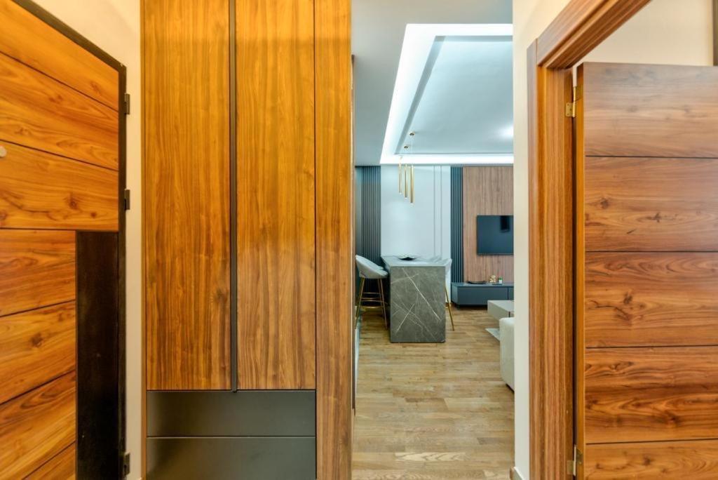 Mans Lux 8 Apartman ซลาตีบอร์ ภายนอก รูปภาพ