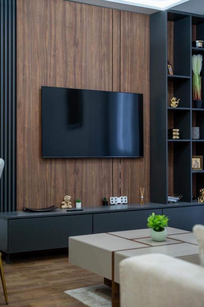 Mans Lux 8 Apartman ซลาตีบอร์ ภายนอก รูปภาพ